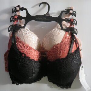 (#D) Marilyn Monroe 3 pack Push Up Lace Bras Size 36C
